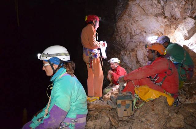 1000704_10201371103748787_1690924312_n