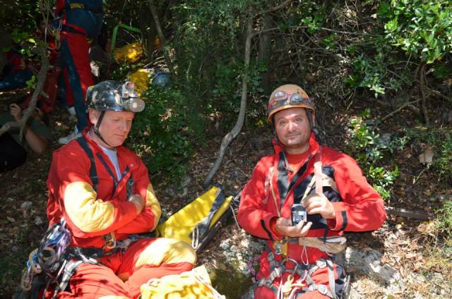 1001655_10201371006946367_1417844545_n