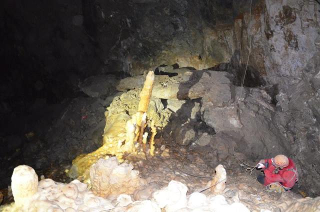 1470_10201371020146697_723695370_n