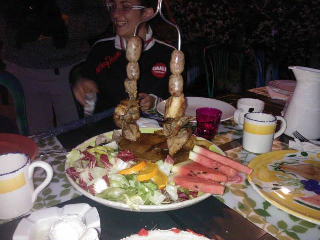 480844_10201371838407153_629478026_n